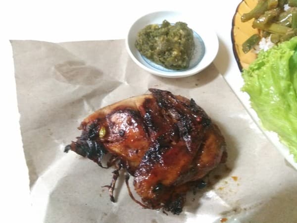 Ayam Bakar dan Ikan Bakar Kalasan Cikutra Baru