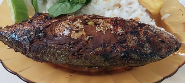 Ikan & Ayam Bakar Kalasan Mas Paijo: Bumbu Jogja, Arang Sungguhan, Harga Jujur